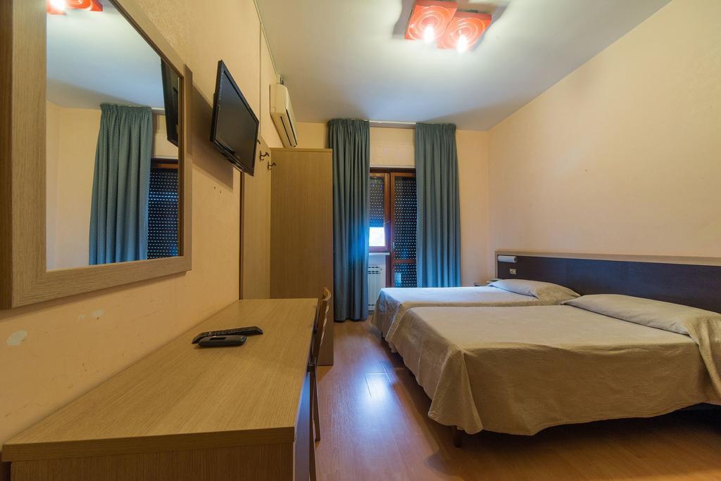 Hotel Del Camerlengo Fara San Martino Chambre photo