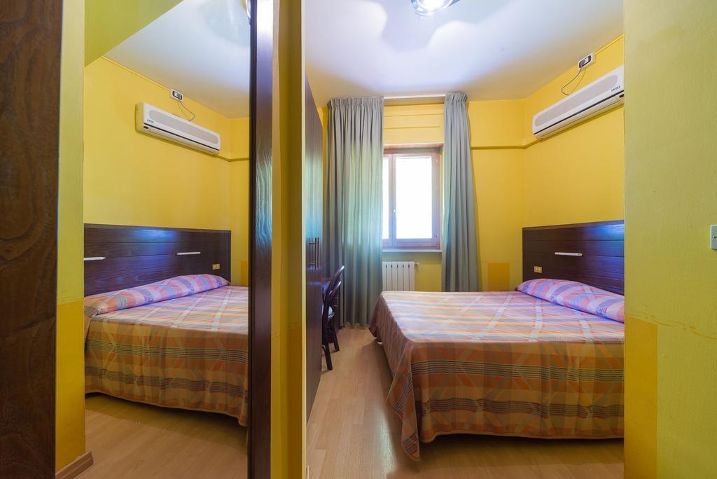 Hotel Del Camerlengo Fara San Martino Chambre photo
