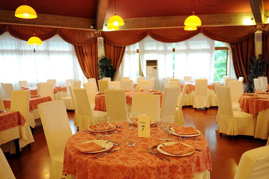 Hotel Del Camerlengo Fara San Martino Extérieur photo