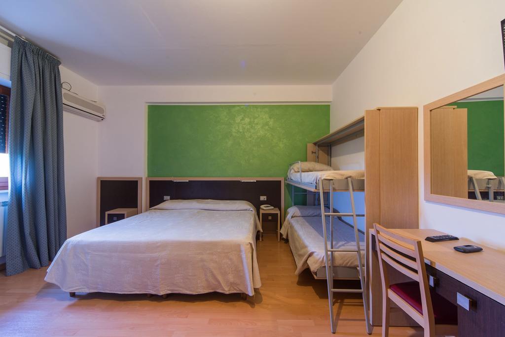 Hotel Del Camerlengo Fara San Martino Chambre photo